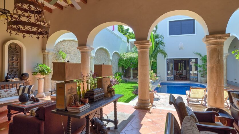 Casa La Perlita - Large Luxury Colonial in Centro