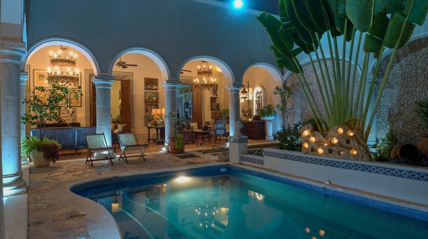 Casa La Perlita - Large Luxury Colonial in Centro